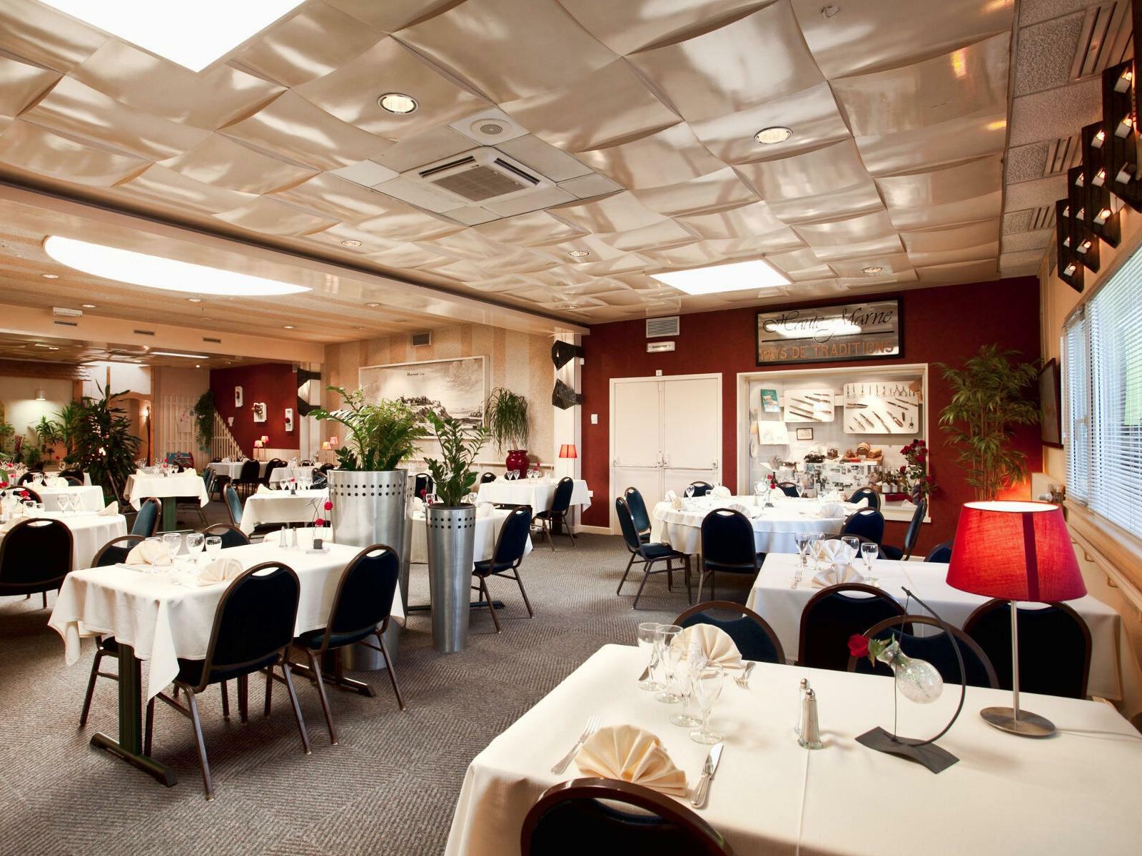 Logis Hotel & Restaurant Arcombelle Val-de-Meuse Exterior photo